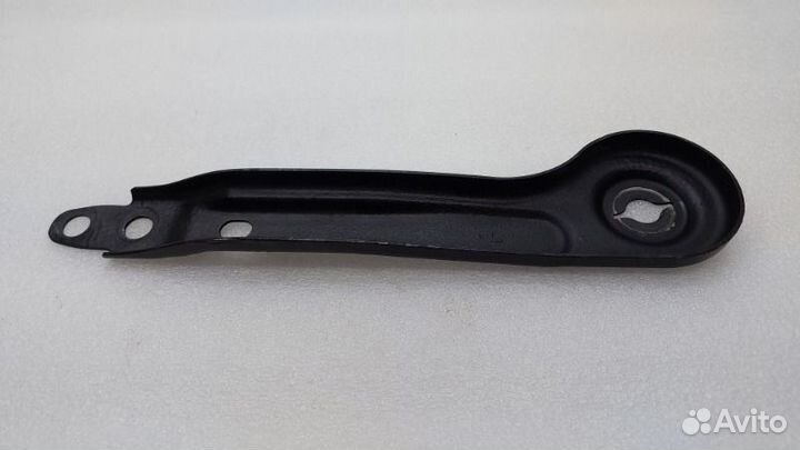 Кронштейн подрамника левый Hyundai Sonata DN G4KM