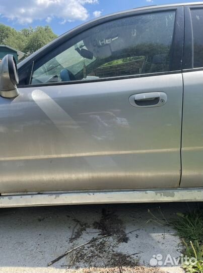 Дверь передняя левая и пр Mitsubishi Carisma хет