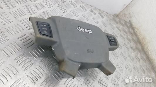 Подушка безопасности водителя jeep grand cherokee