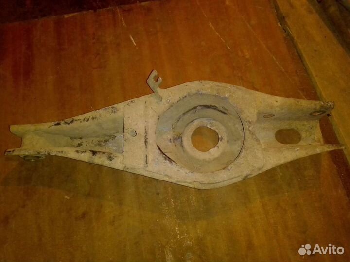 Рычаг Peugeot 406