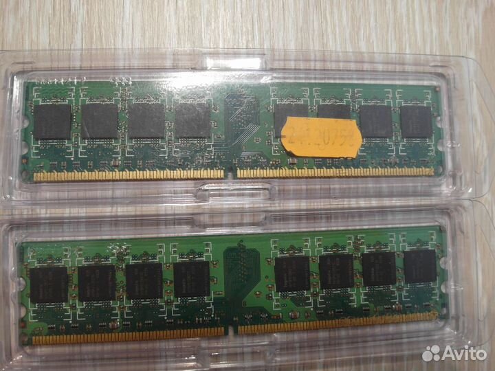Оперативная память Hynix hymp512U64CP8-S5 1Gb DDR2