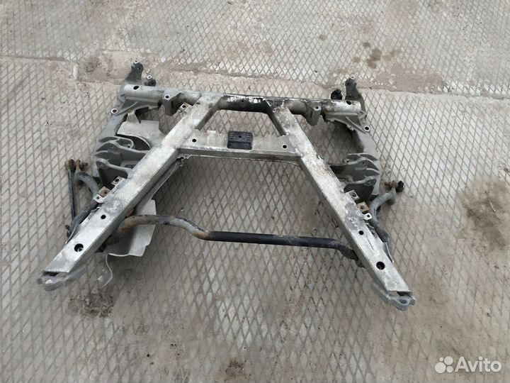 Бмв е39 передняя балка подрамник передний