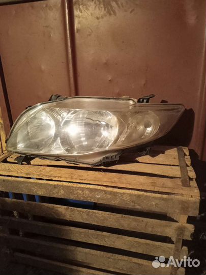 Фара toyota corolla 150