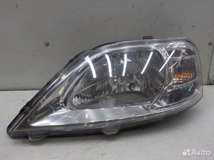 Фара левая Renault Logan 2005