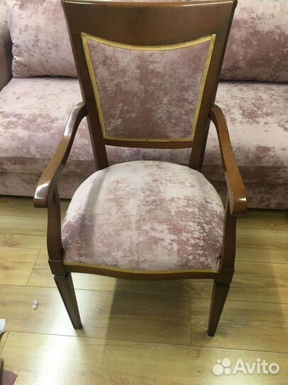 Мастер по ремонту мягкой мебели