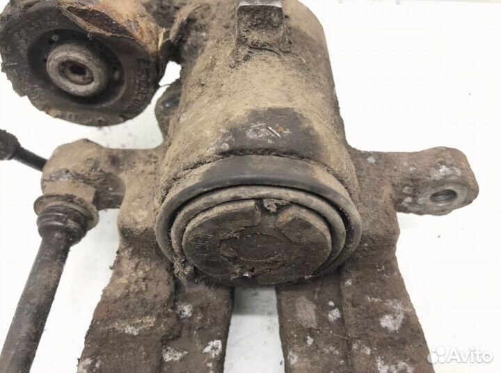 Суппорт задний правый Renault Grand Scenic 2.0 I