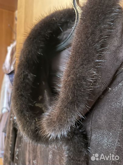 Замшевое пальто и шляпа