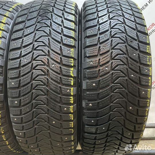 Michelin X-Ice North 3 215/60 R16 95M