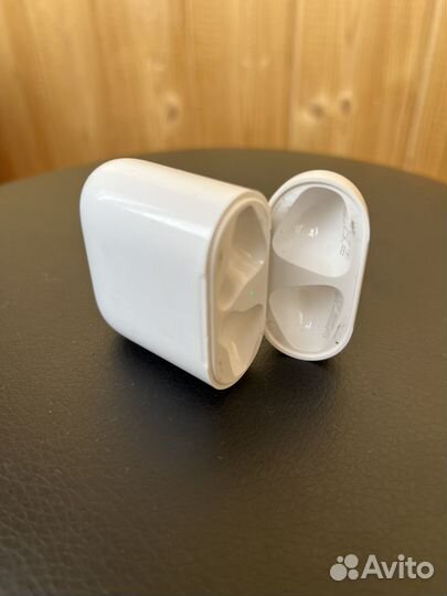 Airpods/ Эйрподс чехол оригинал б/у