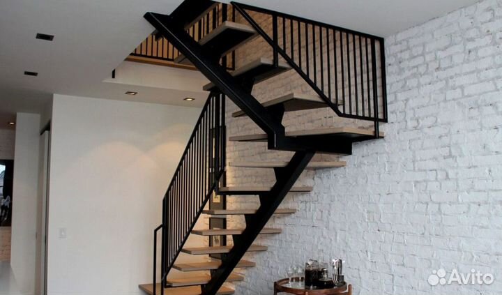 Лестница для загородного дома