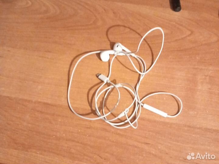 Наушники earpods с проводом