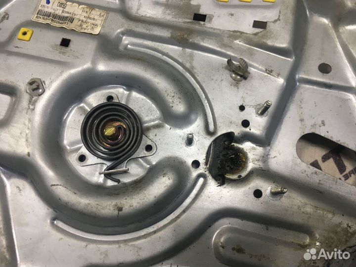 Стеклоподъемник передний левый Киа Церато