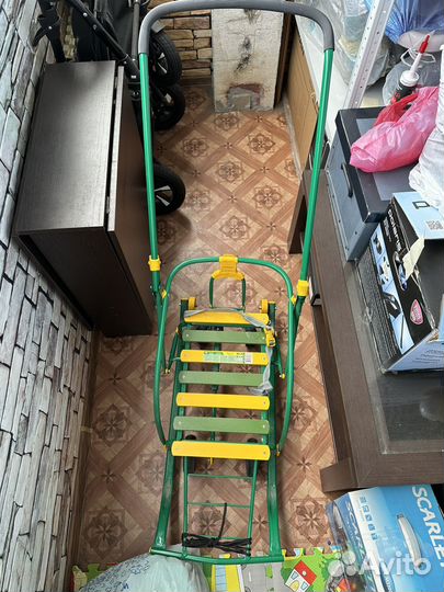 Детские санки на колесах