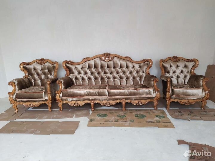Диван с креслами
