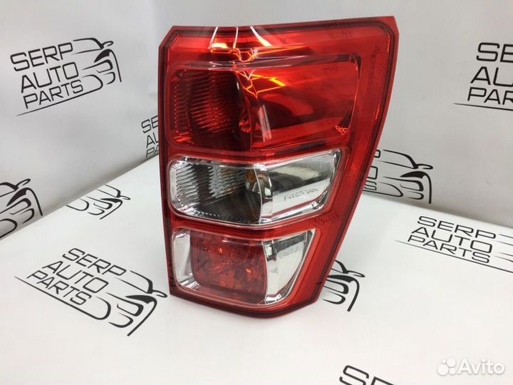 Фонарь задний правый Suzuki Grand Vitara TD54W