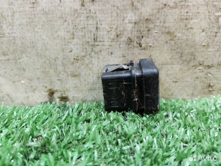 Кнопка центрального замка Bmw E39 седан 2.5 M52