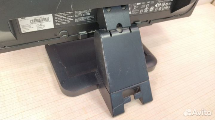 Монитор б/у 19