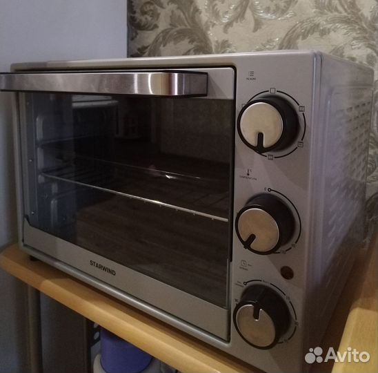 Мини-печь Starwind SMO2004 40л 1500Вт