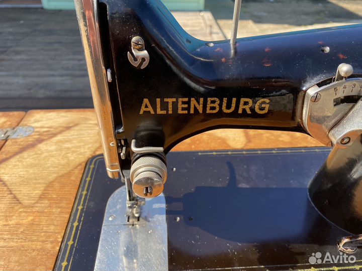 Швейная машинка Altenburg