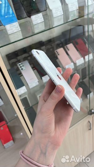 iPhone SE (2020), 128 ГБ