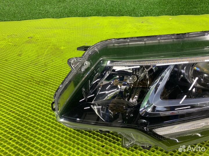 Фара левая Honda Freed/Freed+