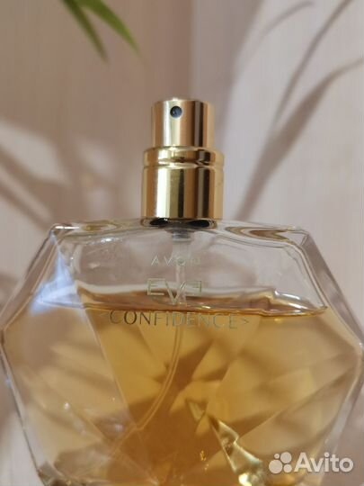Парфюм женский Eve Confidence Avon