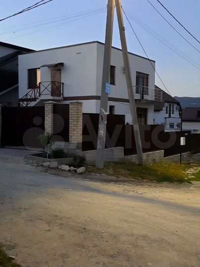 Дом 140 м² на участке 4 сот.