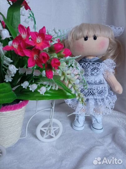 Кукла текстильная