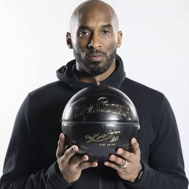 Баскет мяч кожа Spalding Kobe Black Mamba в плёнке