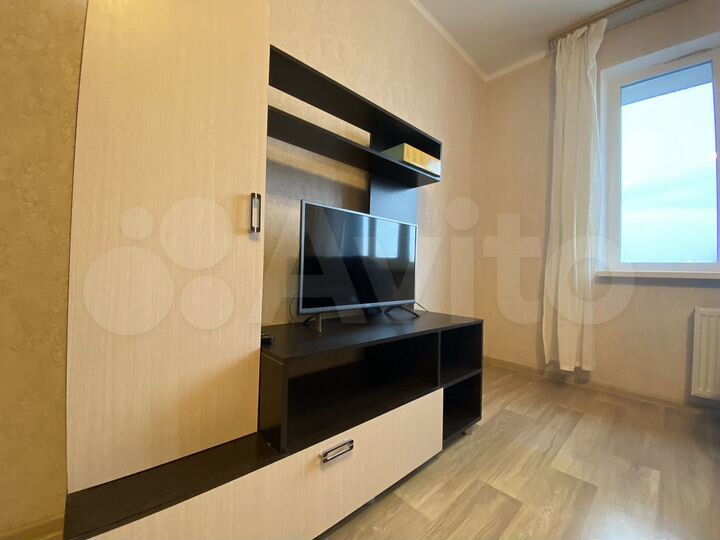 2-к. квартира, 60 м², 10/19 эт.
