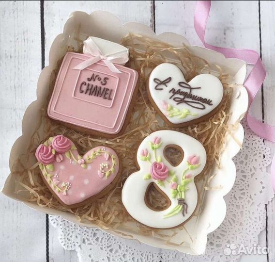 Выпекание имбирных пряников на 8 марта