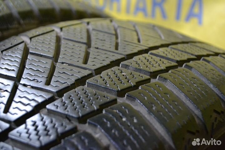 Continental ContiVikingContact 6 215/55 R17