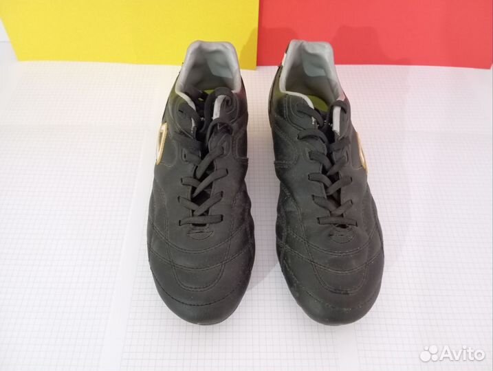 Бутсы сороконожки 35 размер