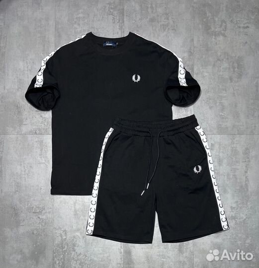 Летний костюм шорты+футболка Fred perry