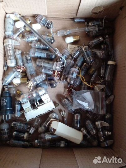 Лампы електронные