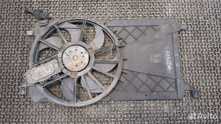 Вентилятор радиатора Volvo V50, 2012