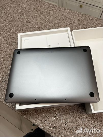 Apple MacBook Pro 13 2022 m2 1tb 24gb