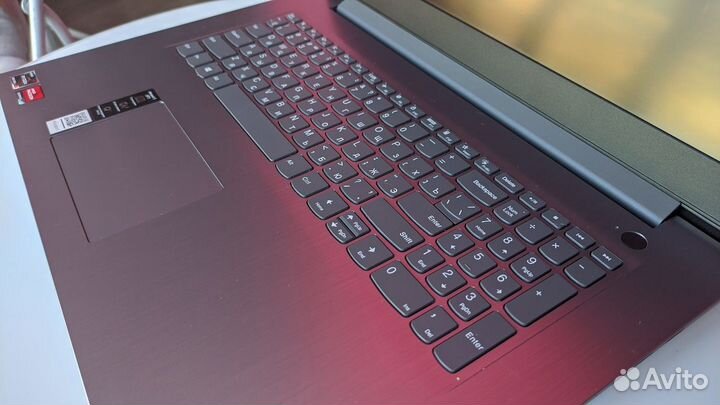 Lenovo IdeaPad 3, Ryzen 7 5700U, 20gb Ram, SSD 512