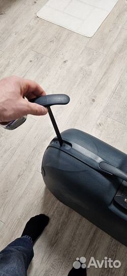 Чемодан на колесах большой samsonite