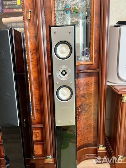 Напольная акустика Yamaha NS-125F Piano Black