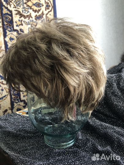 Парик женский короткий