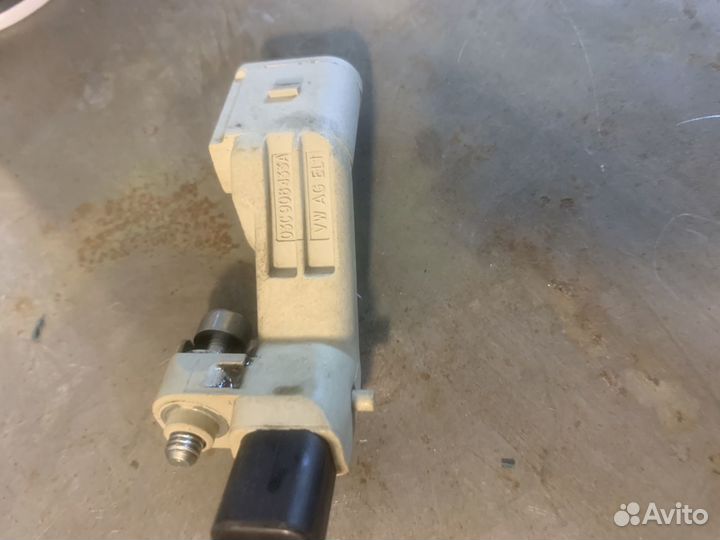 Датчик положения коленвала volkswagen 1.4 tsi caxa