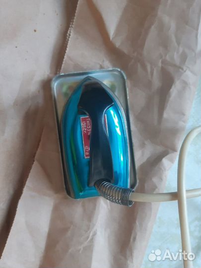 Дорожный утюг времен СССР