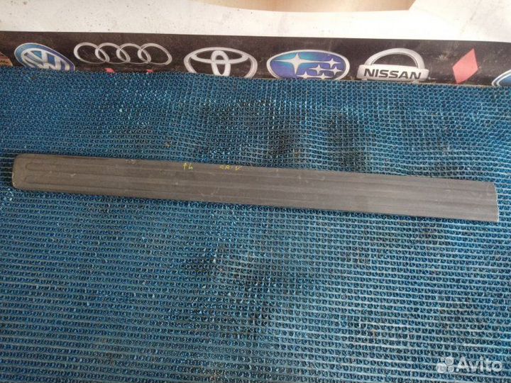 Молдинг двери передний левый Honda Cr-V RD1 B20B