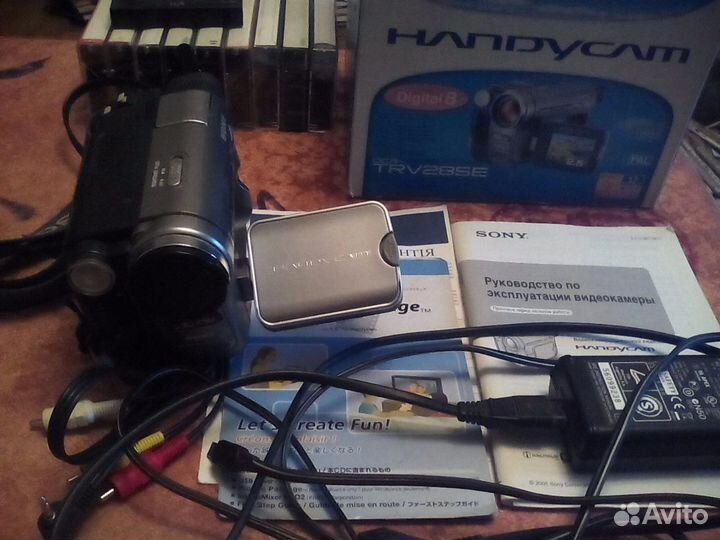 Продам Видеокамеру sony handycam