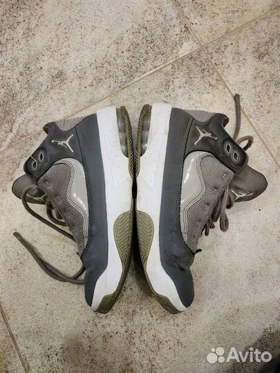 Кроссовки jordan оригинал 38.5 р