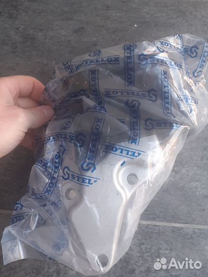 Подушка двигателя на Пежо 307 2.0л и тд