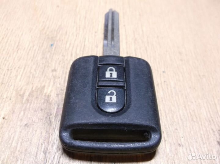 5WK4 876 /818 Nissan Murano чип ключ 2 кнопки