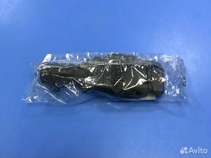 Щетка для одежды пылесоса Redmond