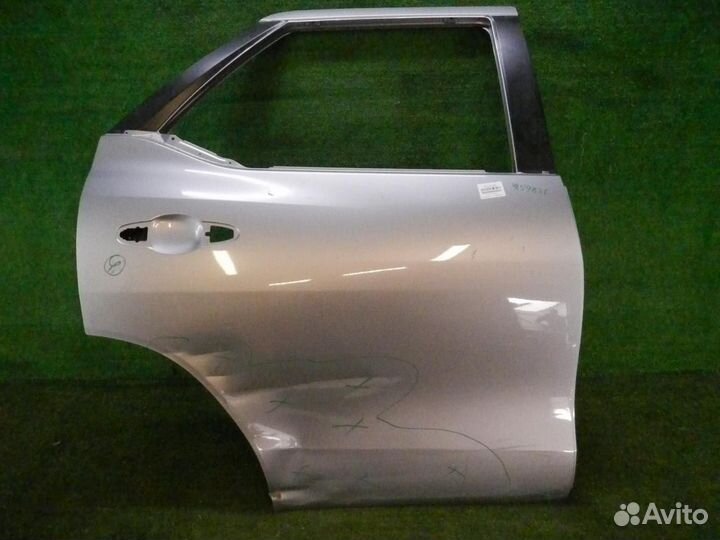 Дверь задняя правая Toyota Fortuner 2 (2015-н.в.)